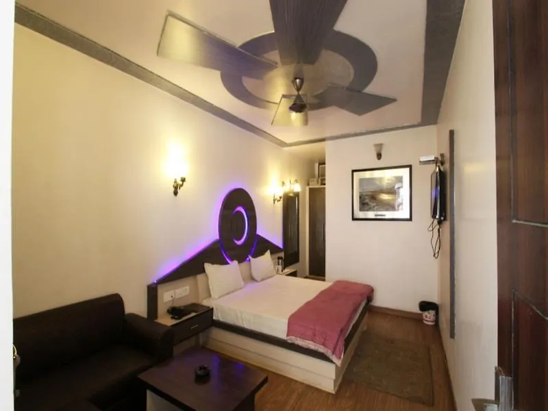 Hotel Eminent Agra  Ινδία